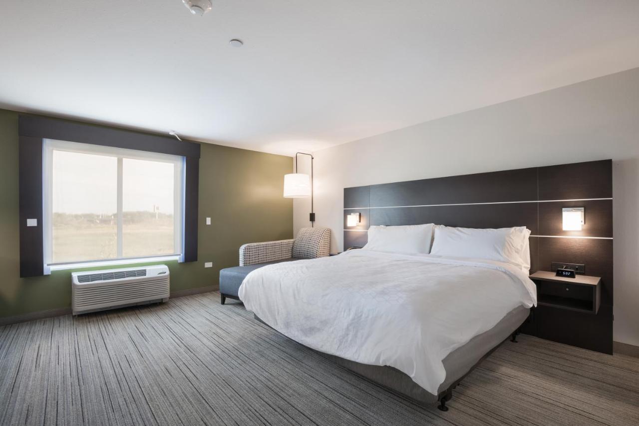 Holiday Inn Express & Suites Chicago - Hoffman Estates By Ihg Bagian luar foto